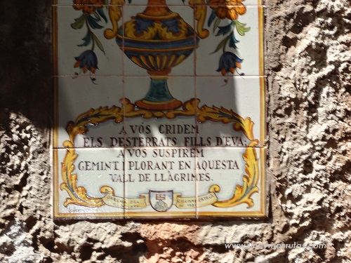 El Camino del Ave María La Moreneta Virgen de Montserrat 
