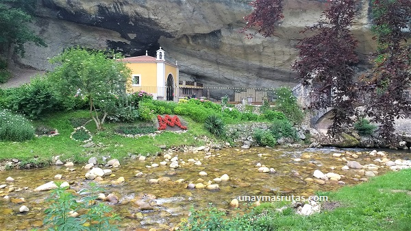 Virgen de la Cueva Asturias unaymasrutas