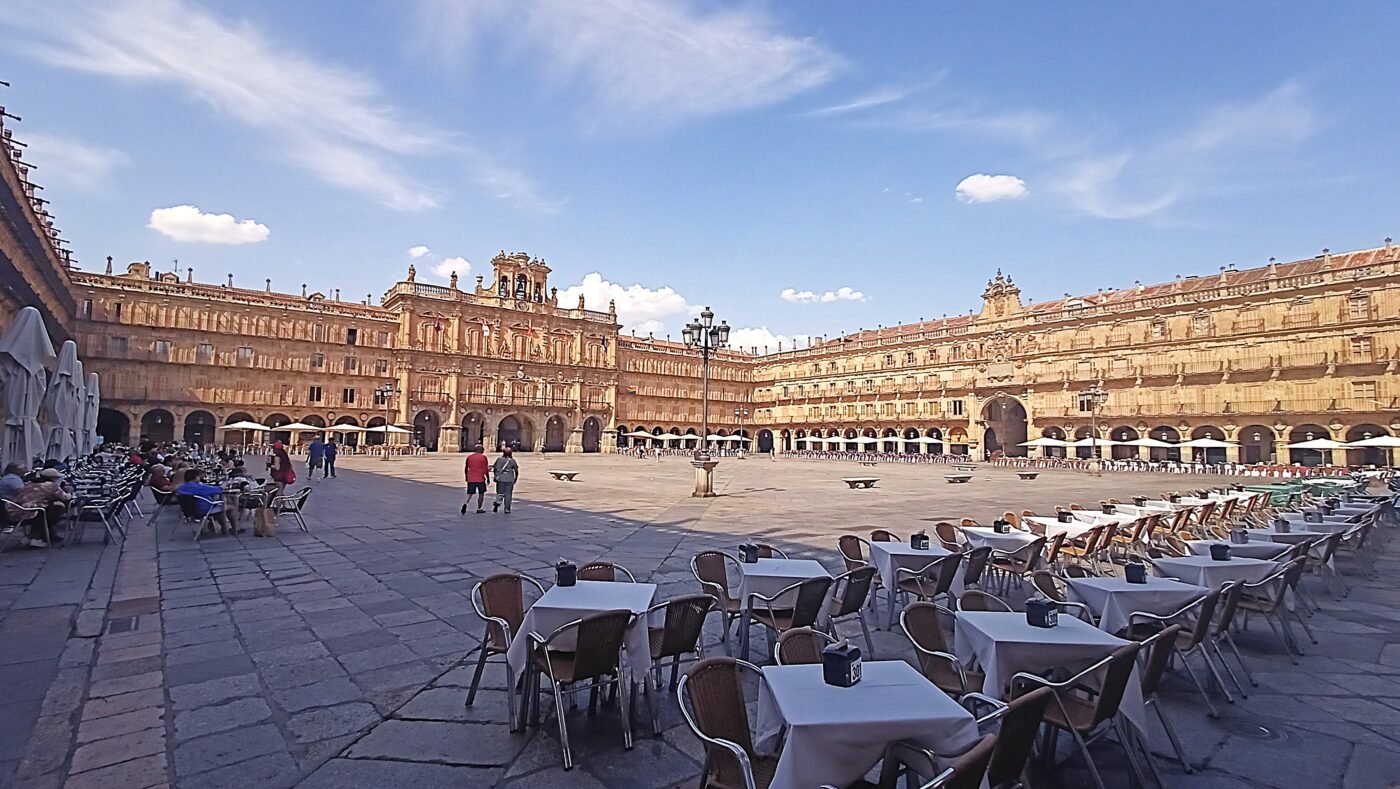 Las plazas mayores más bonitas de España